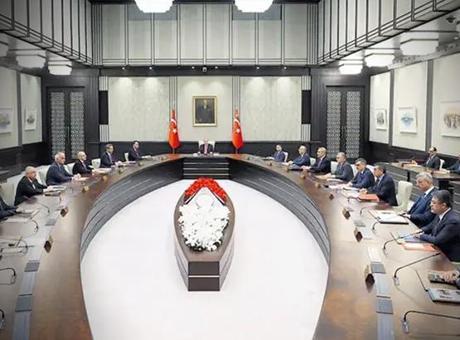Kabine üyeleri NATO Zirvesi paylaşımında bulundu