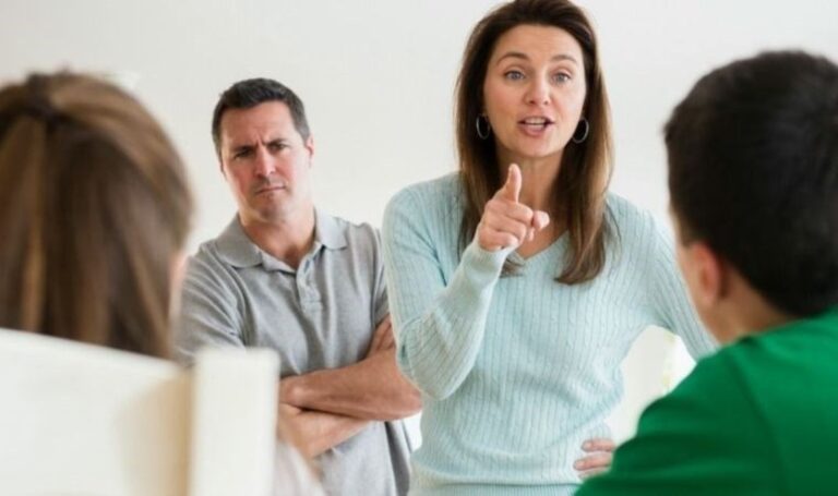 Çocuğunuzu Zehirleyen Davranışlar: Zehirli Bir Ebeveyn Olabilirsiniz – Son Dakika Hayat Haberleri