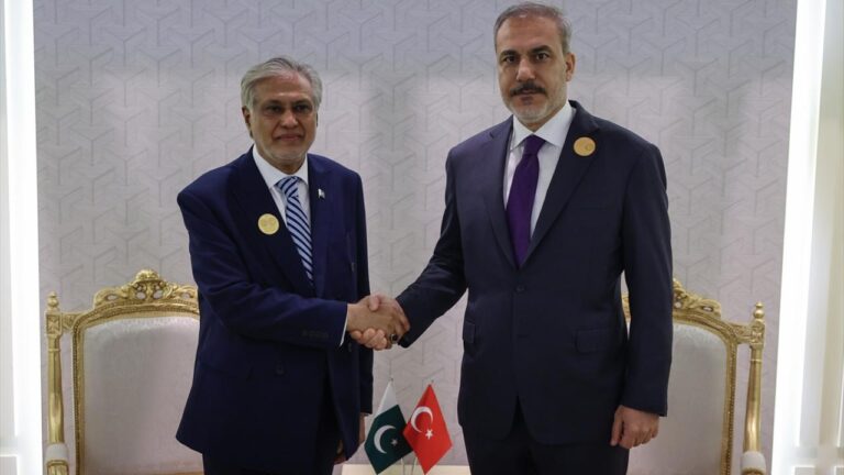 Dışişleri Bakanı Fidan, Pakistanlı mevkidaşı Dar ile Suriye konusunda telefon görüşmesi yaptı