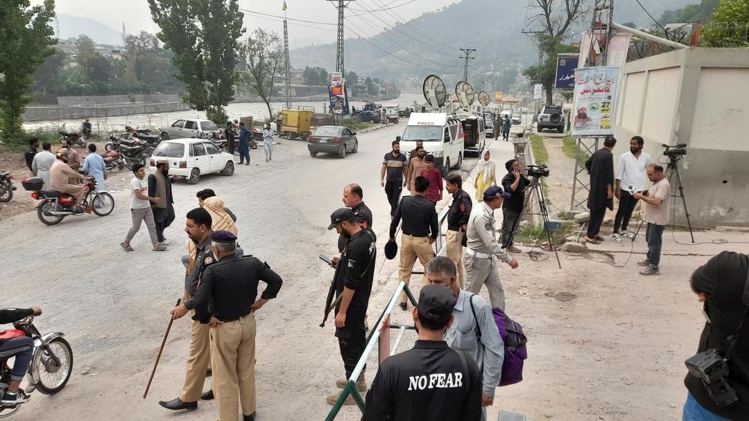 AA-202507-37868321-37868311