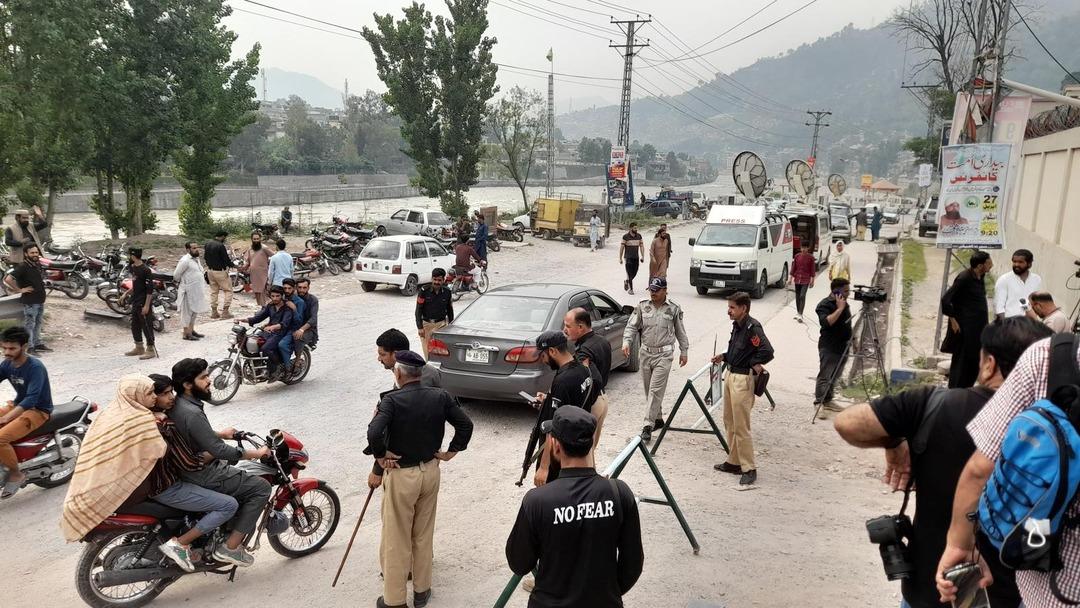 AA-202507-37868321-37868318