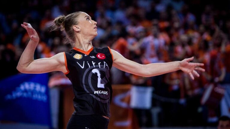 EczacıBAhı Dynavit, Fenerbahçe’yi ekibine bırakan Meliha Diken’i ekledi.