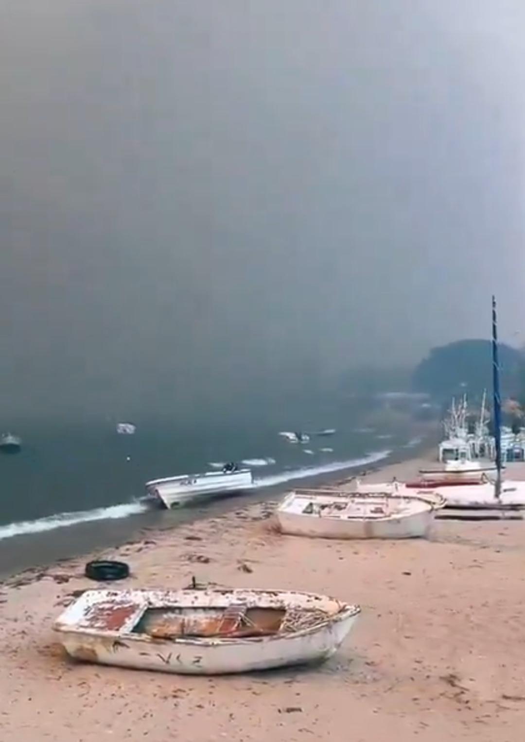 Son Dakika | Çanakkale'de yine orman ateşi! Sigara gökyüzünü kapladı, alevler her yerde görünür 4